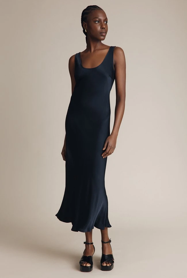 Palm Satin Slip Midi Dress Navy Palm Satin Slip Midi Dress Navy -Ghost Store D05G003 K10 24931 650px