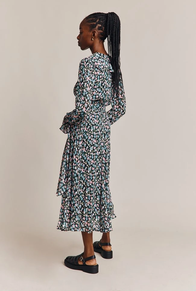 Su Georgette Midi Dress Black Heart Print Su Georgette Midi Dress Black Heart Print -Ghost Store D06G001 Z10 26983 650px