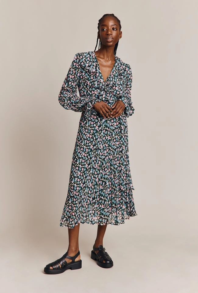 Su Georgette Midi Dress Black Heart Print Su Georgette Midi Dress Black Heart Print -Ghost Store D06G001 Z10 26985 650px