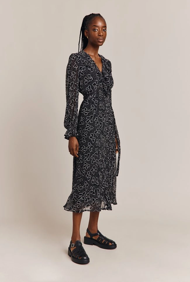 Su Georgette Maxi Dress Black Velvet Bows Su Georgette Maxi Dress Black Velvet Bows -Ghost Store D06G001A Z27 26978 650px