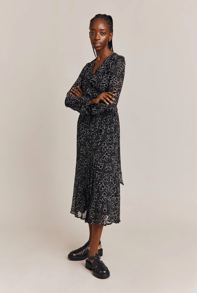 Su Georgette Maxi Dress Black Velvet Bows Su Georgette Maxi Dress Black Velvet Bows -Ghost Store D06G001A Z27 26979 650px