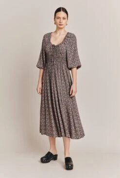 Larissa Crepe Midi Dress Black Mini Roses -Ghost Store D06G026 Z48 27417 650px 964px