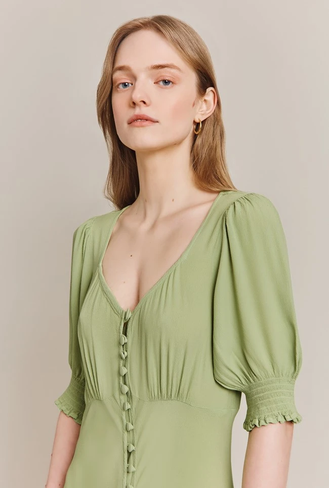 Coco Crepe Midi Dress Leaf Green Coco Crepe Midi Dress Leaf Green -Ghost Store D06G043A J22 27568 650px
