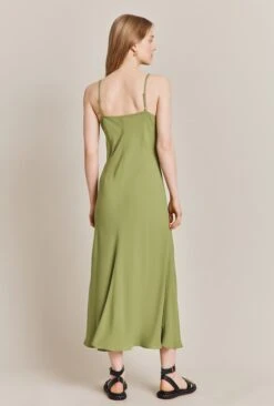 Sofia Crepe Midi Dress Green 3 Sofia Crepe Midi Dress Green -Ghost Store D06G069 J30 27871 650px 964px