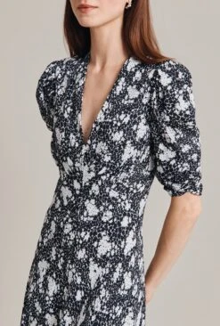 Madi Crepe Midi Dress Black Floral 3 Madi Crepe Midi Dress Black Floral -Ghost Store D07G024 Z73 28939 650px 964px