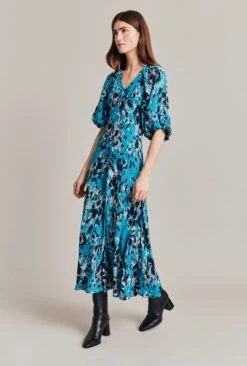 Dana Crepe Midi Dress Blue Inky Flowers -Ghost Store D07G030 Z77 28801 650px 964px