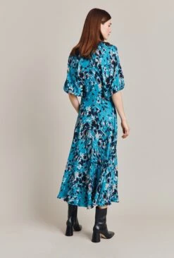 Dana Crepe Midi Dress Blue Inky Flowers -Ghost Store D07G030 Z77 28804 650px 964px