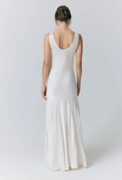 Willow Satin Maxi Dress -Ghost Store D10G006 M12 32847 650px 964px