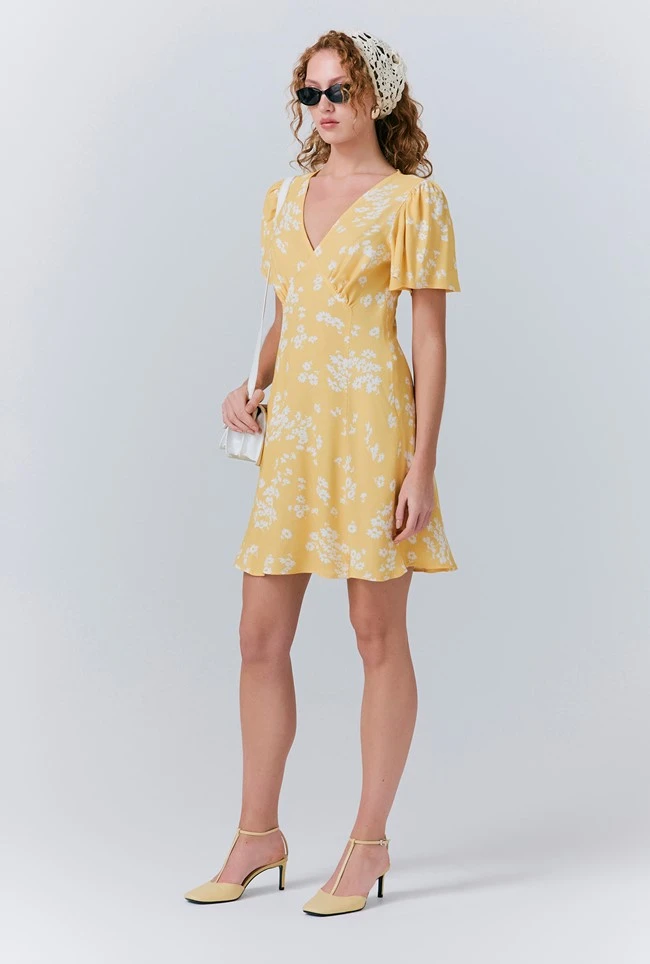 Ruby Crepe Floral Short Dress Ruby Crepe Floral Short Dress -Ghost Store D10G042 Z79 33509 650px