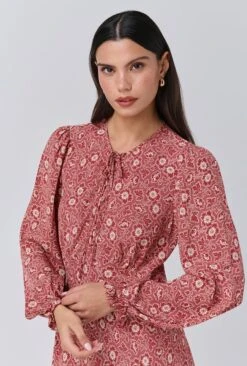 Ghost Store -Ghost Store D11G043 ZA5 33950 650px 964px