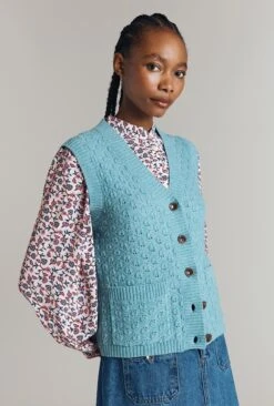 Brettia Sleeveless Knitted Waistcoat -Ghost Store K09G004 K81 31958 650px 964px