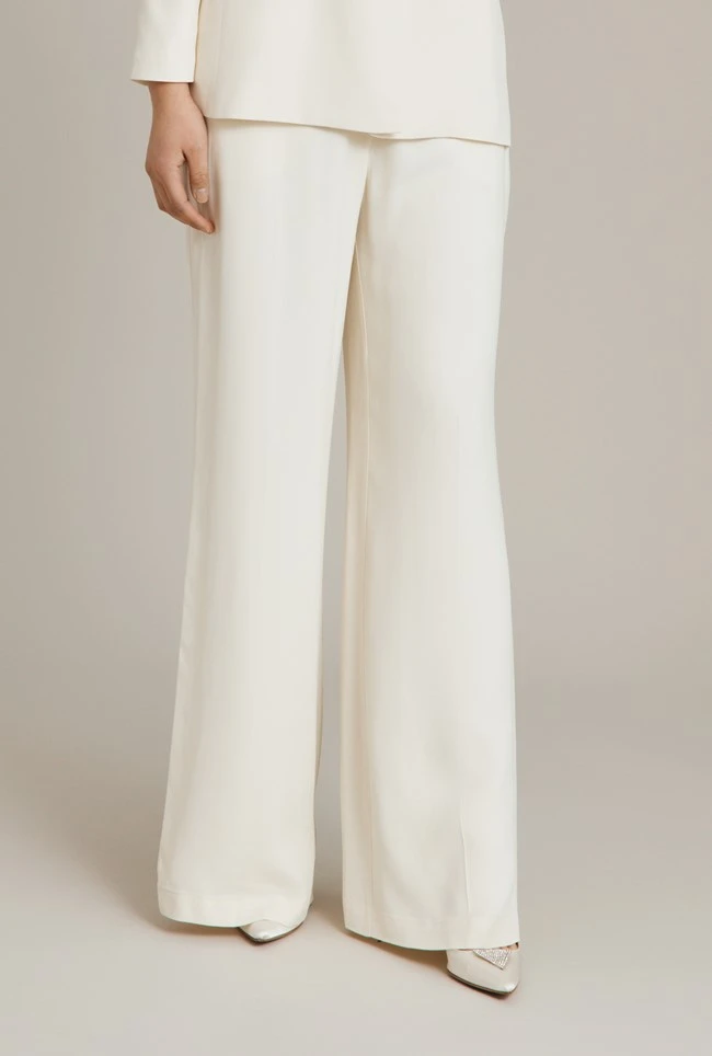 Alexa Crepe Wide Leg Trousers Alexa Crepe Wide Leg Trousers -Ghost Store P04G001 N56 24298 650px