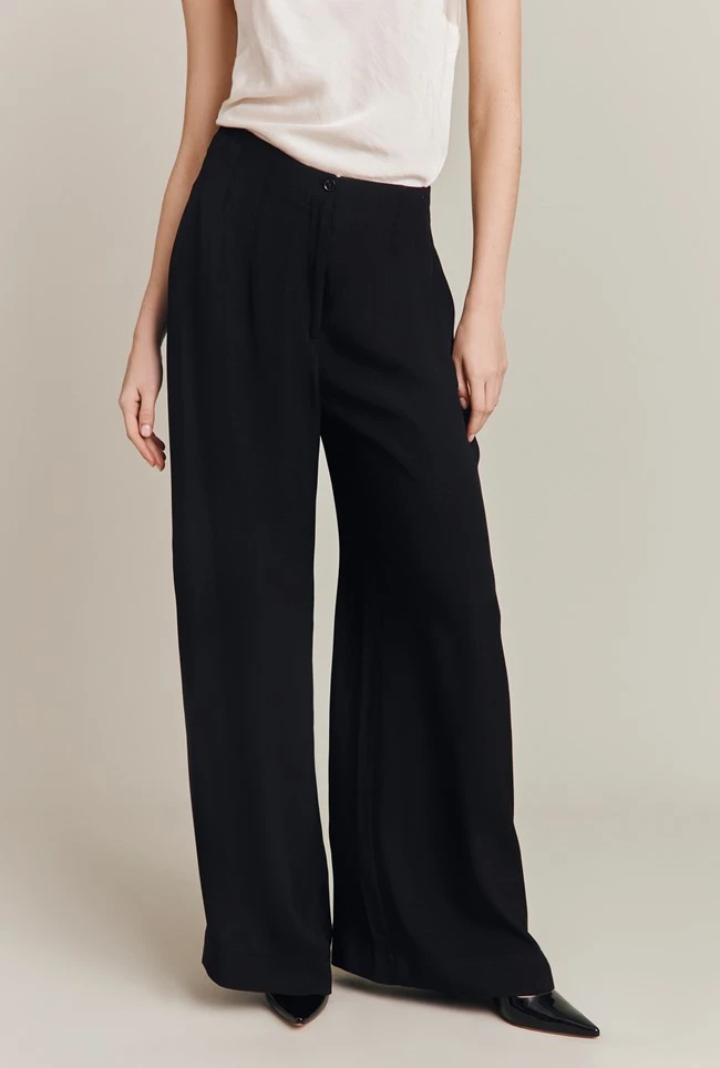 Brooke Wide-Leg Trousers Black Brooke Wide-Leg Trousers Black -Ghost Store P06G002 A01 26434 650px