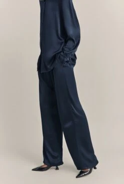 Imogen Satin Wide Leg Trouser Navy -Ghost Store P06G003A K10 29924 650px 964px