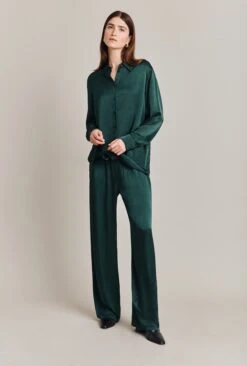 Ellie Satin Shirt Dark Green -Ghost Store Q06G007A J13 28582 650px 964px