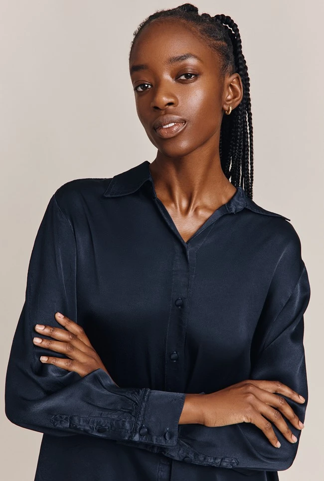 Ellie Satin Shirt Navy Ellie Satin Shirt Navy -Ghost Store Q06G007A K10 26907 650px