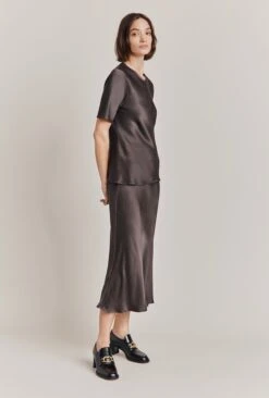 Ivy Satin Top Dark Charcoal -Ghost Store Q06G008A B21 28616 650px 964px