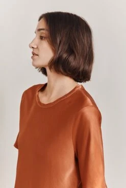 Ivy Satin Top Auburn -Ghost Store Q06G008A F24 28603 650px 964px