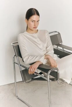 Efie Satin Long Sleeve Blouse Ivory -Ghost Store Q06G010 M12 26998 650px 964px