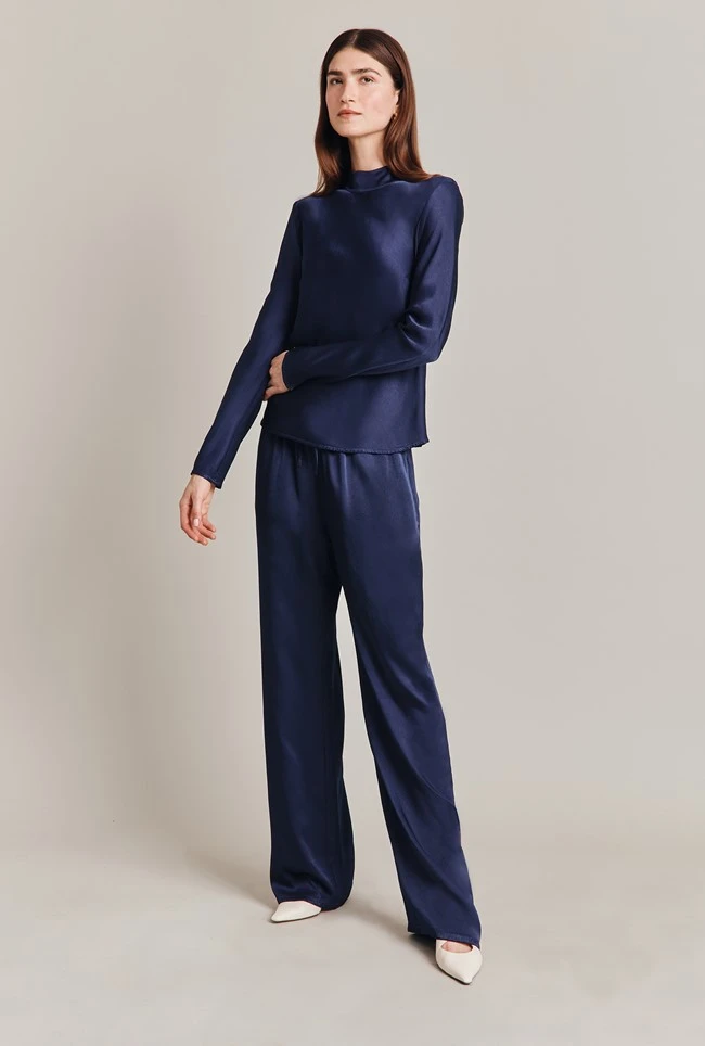 Mika Satin Turtleneck Top Navy Mika Satin Turtleneck Top Navy -Ghost Store Q07G002 K10 28816 650px