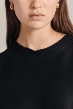 Grace Satin Sweatshirt Black -Ghost Store Q07G003 A01 29399 650px 964px