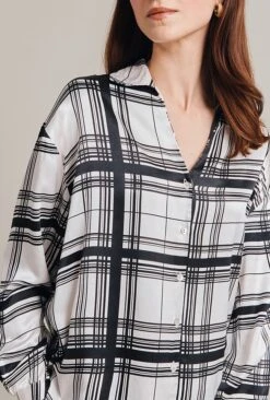 Amy Satin Long Sleeve Shirt Black Check 2 Amy Satin Long Sleeve Shirt Black Check -Ghost Store Q07G009 Z83 28996 650px 964px