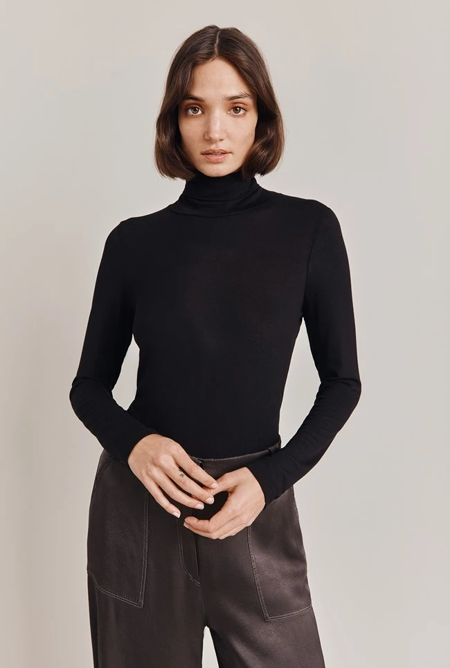 Fern Roll Neck Top Black Fern Roll Neck Top Black -Ghost Store Q07G010 A01 28890 650px