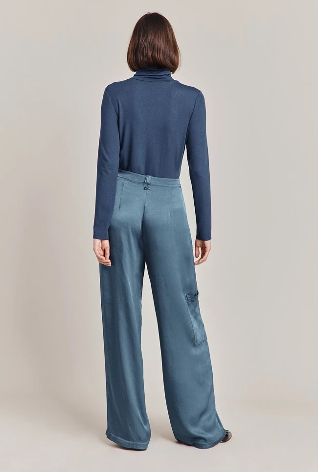 Fern Roll Neck Top Navy Fern Roll Neck Top Navy -Ghost Store Q07G010 K10 28873 650px