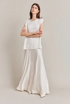 Melody Satin Short Sleeve Top Ivory 2 Melody Satin Short Sleeve Top Ivory -Ghost Store Q07G019 M12 28875 650px 964px