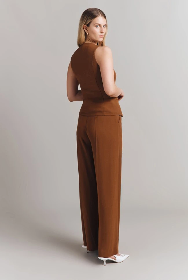 Bonnie Crepe Waistcoat Bonnie Crepe Waistcoat -Ghost Store Q09G018 D18 32525 650px