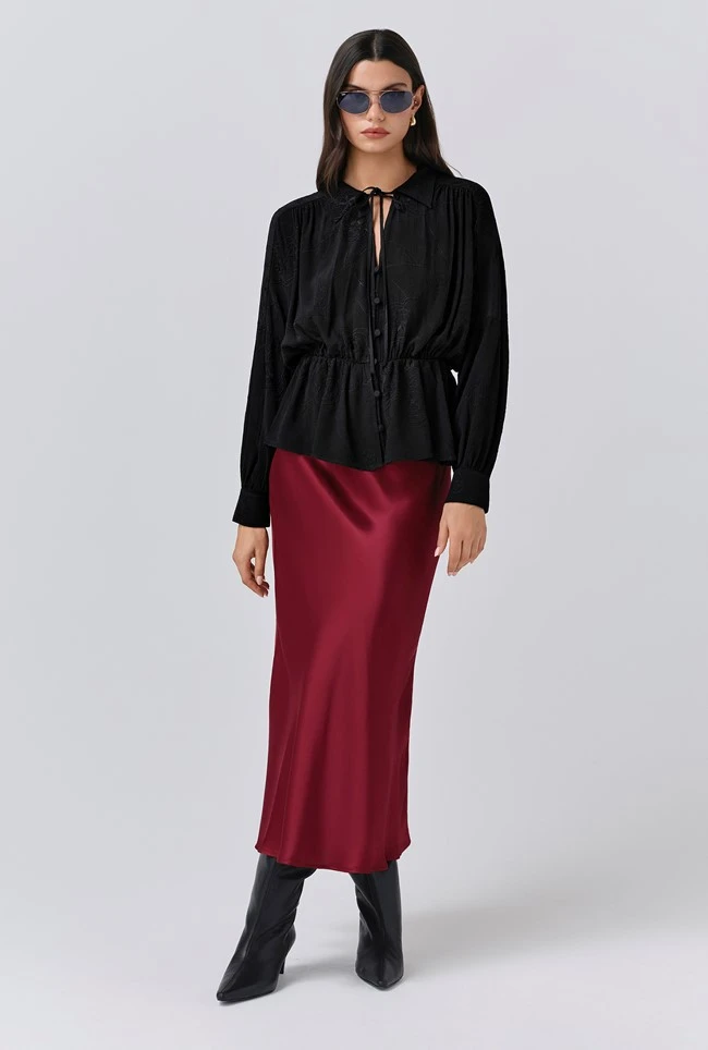 Amber Crepe Tie Neck Blouse Amber Crepe Tie Neck Blouse -Ghost Store Q11G004 A01 33858 650px