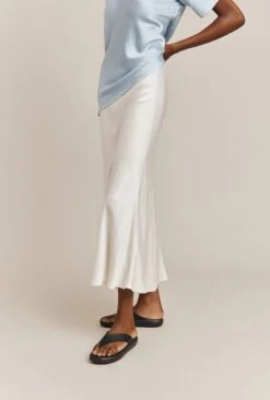 Luna Satin Slip Skirt Ivory -Ghost Store S05G002A M12 26704 650px 964px