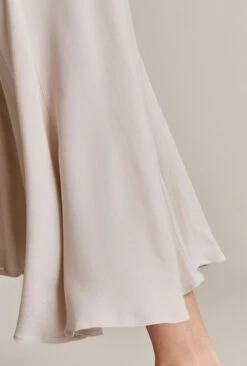 Phoebe Crepe Skirt Beige Pearly 5 Phoebe Crepe Skirt Beige Pearly -Ghost Store S06G005 N01 29035 650px 964px