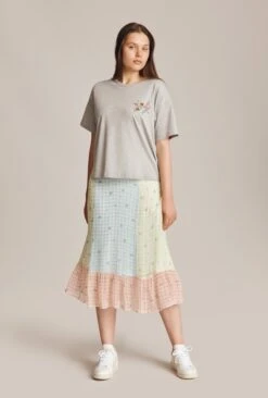 Mia T-Shirt Grey Embroidered 2 Mia T-Shirt Grey Embroidered -Ghost Store T02G005 Z45 22107 650px 964px