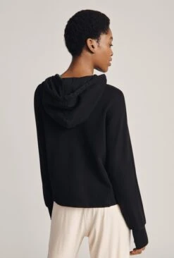 Cropped Organic Hoodie Black -Ghost Store V02G012 A01 22859 650px 964px