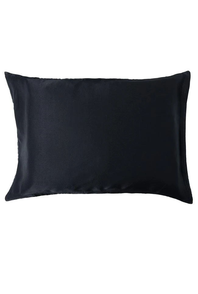 Mel Cushion Black Mel Cushion Black -Ghost Store YV19CA A01 21774 650px